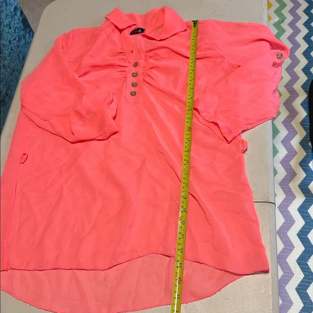 Vibrant Coral Button-Front Blouse size M
#135/3tt - Picture 10 of 11